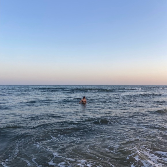 Meet your Posher, Annika - Picture 1 of 1